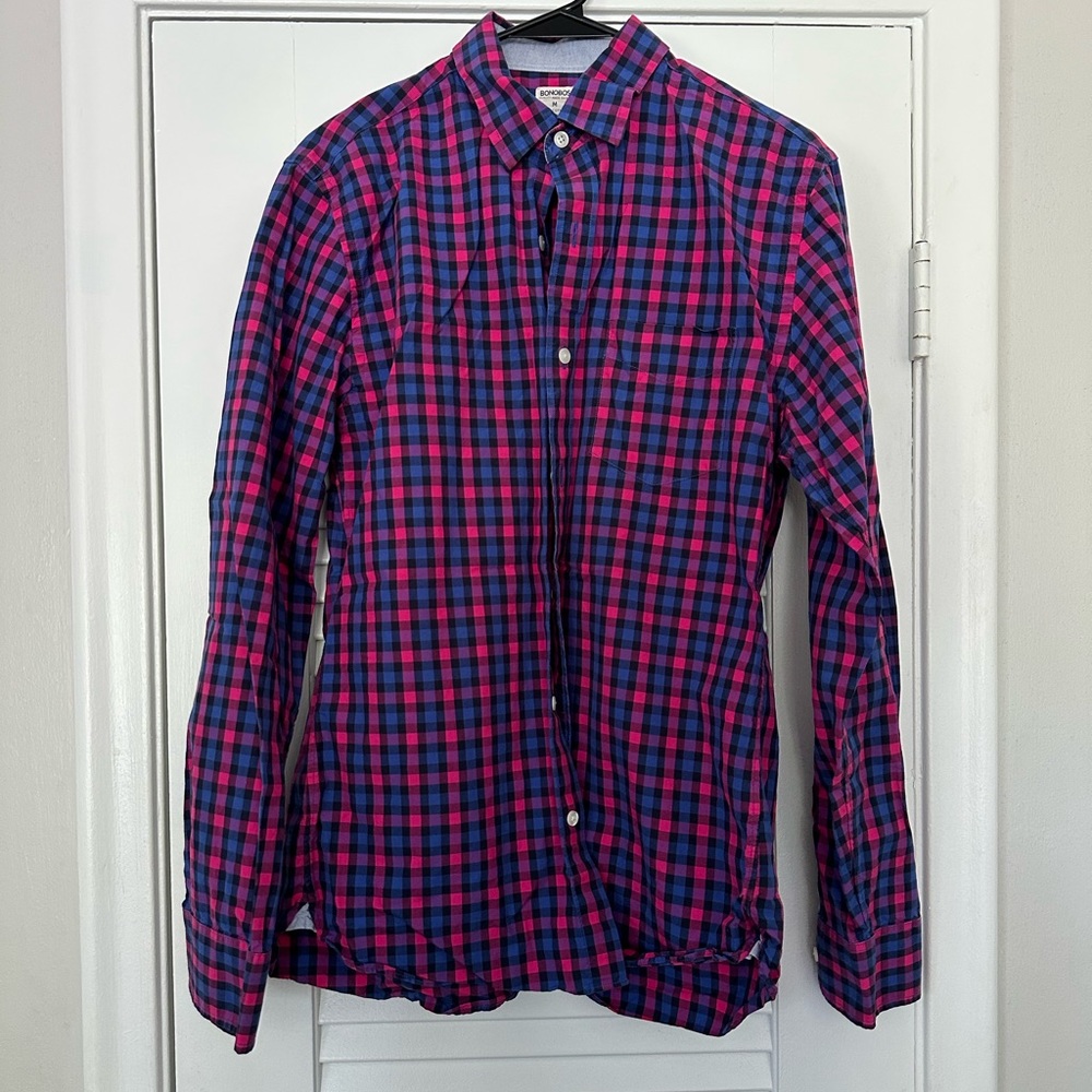 Bonobos men’s casual slim fit button down size medium.